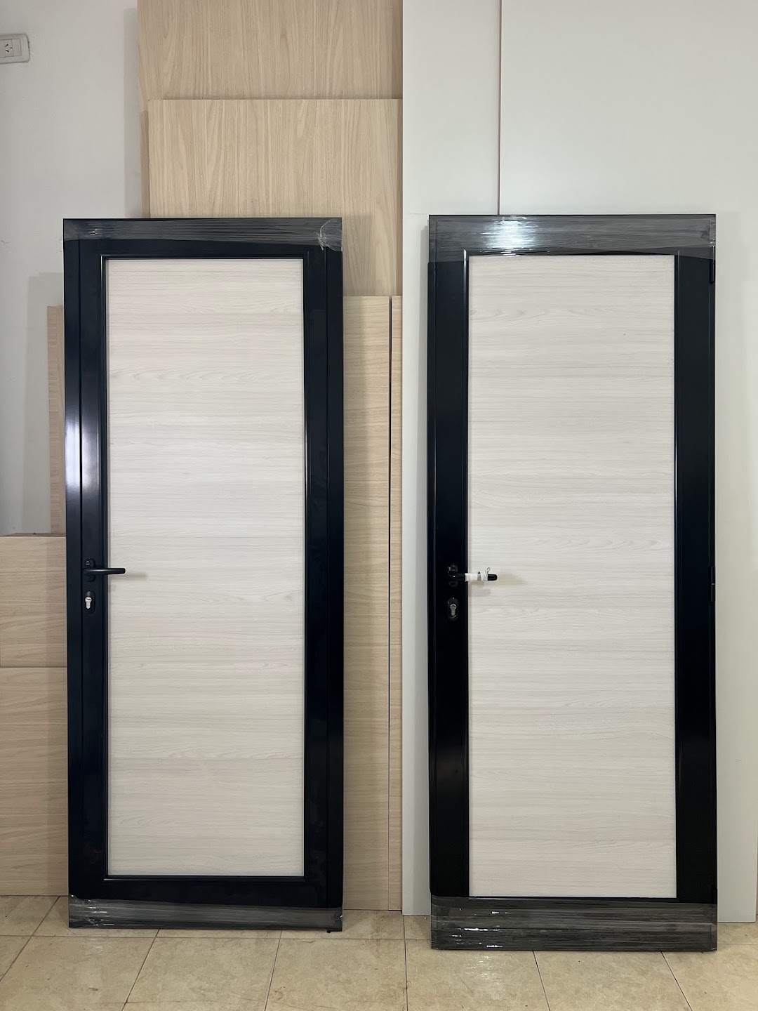 Puertas placas de aluminio con interior de MDF 18mm